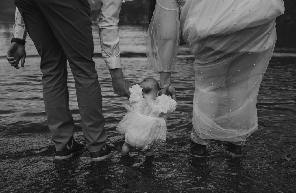 An intimate vow renewal ceremony in Seward, Alaska